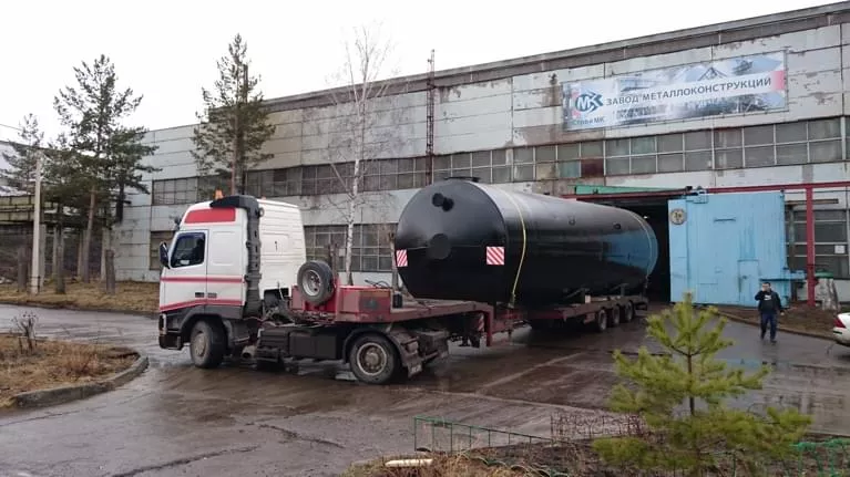 Резервуары для нефтепродуктов по выгодным ценам на заводе металлоконструкций СтройМК в Красноярске
